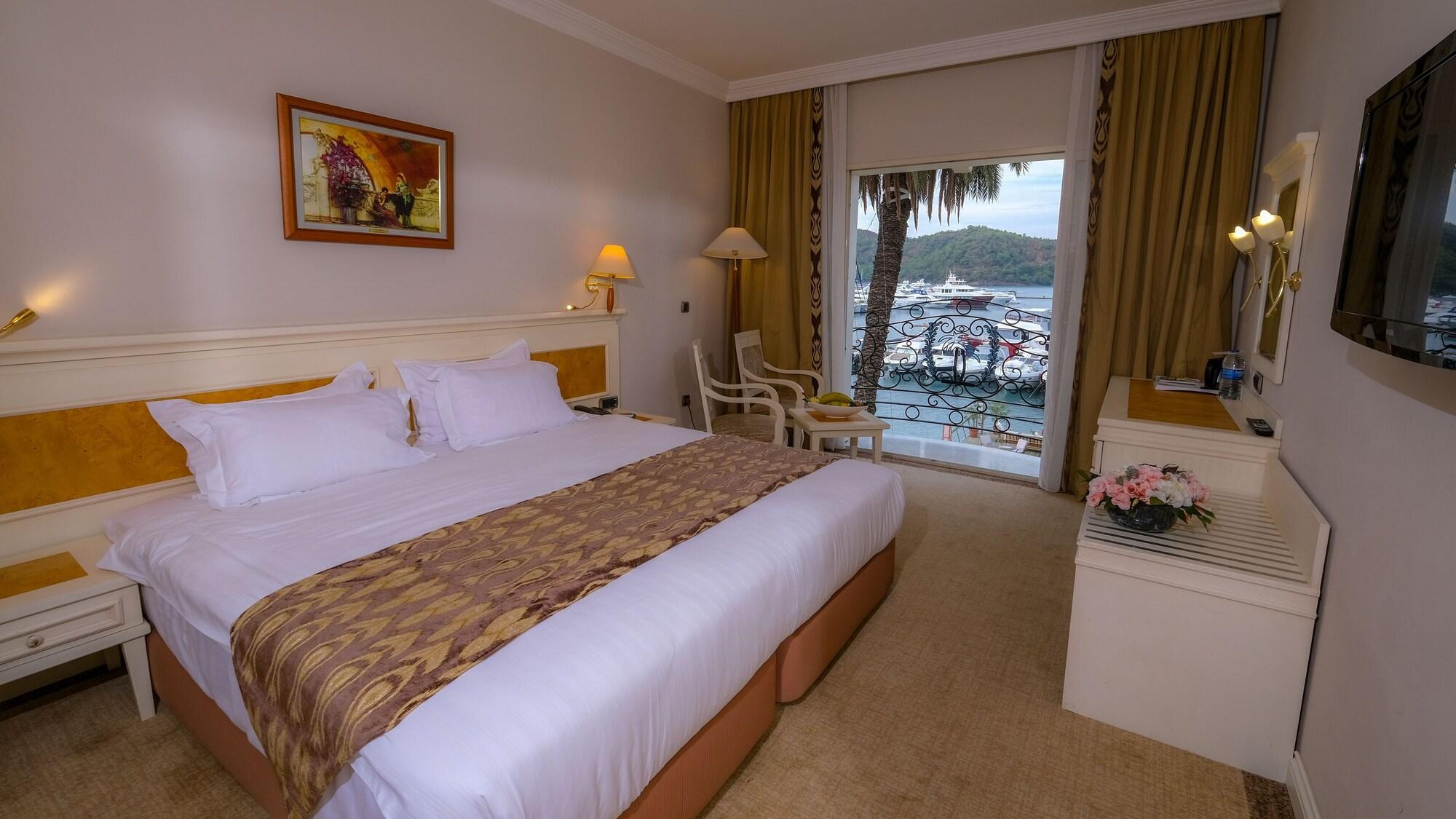 Ece Saray Marina Resort (Adults Only) Fethiye Exterior foto