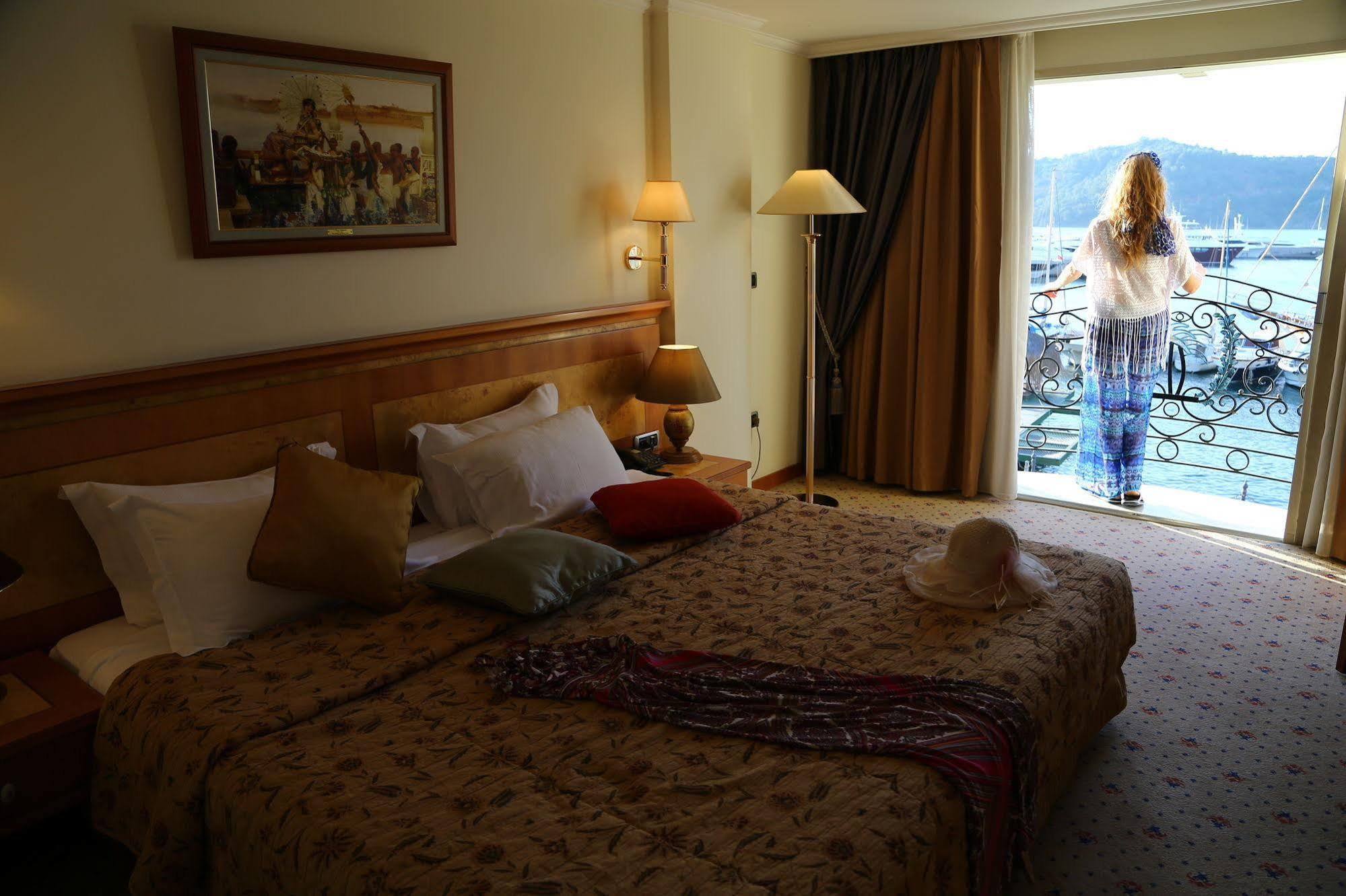 Ece Saray Marina Resort (Adults Only) Fethiye Exterior foto