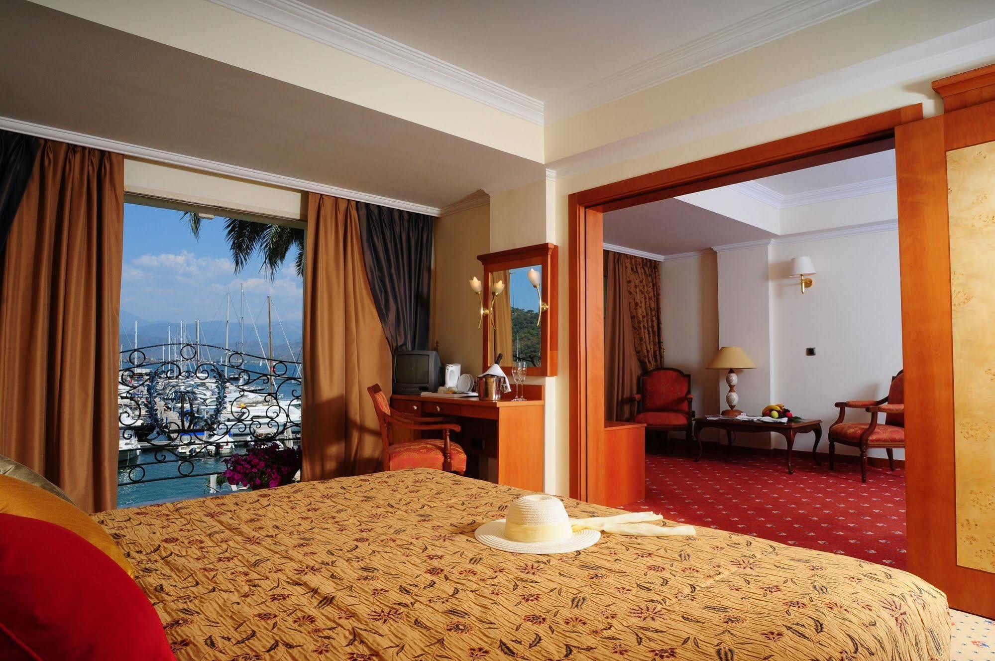 Ece Saray Marina Resort (Adults Only) Fethiye Exterior foto